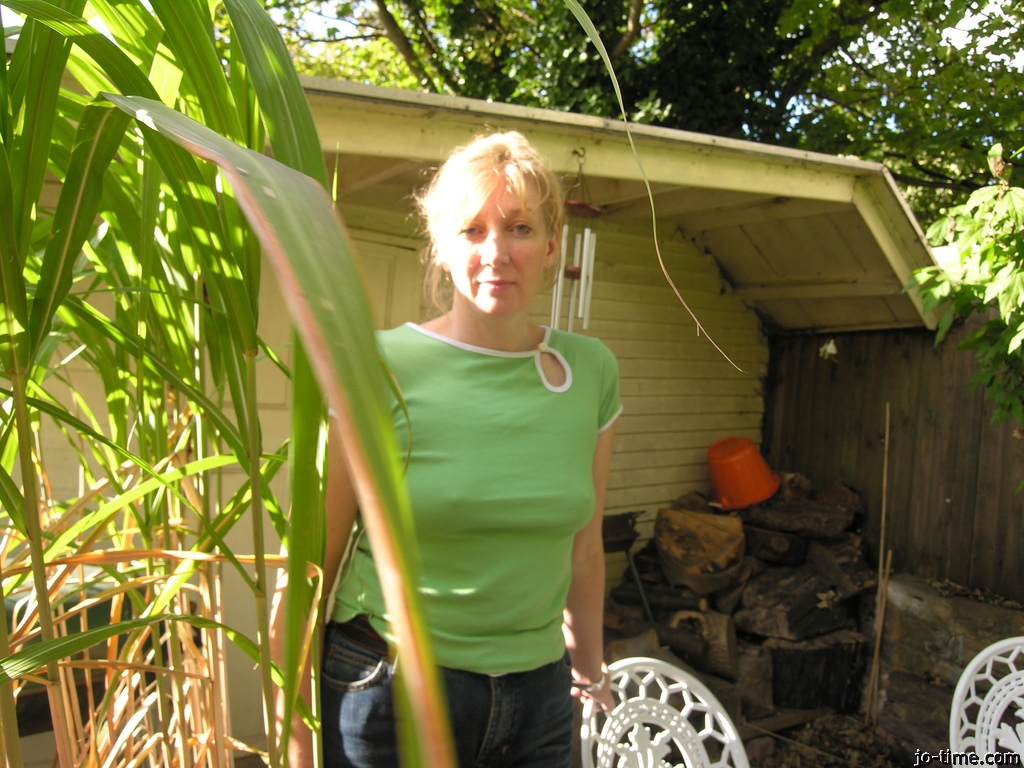 You are currently viewing Baiser Lesbien Torride au Bureau : Ma Folle Vengeance avec Camille